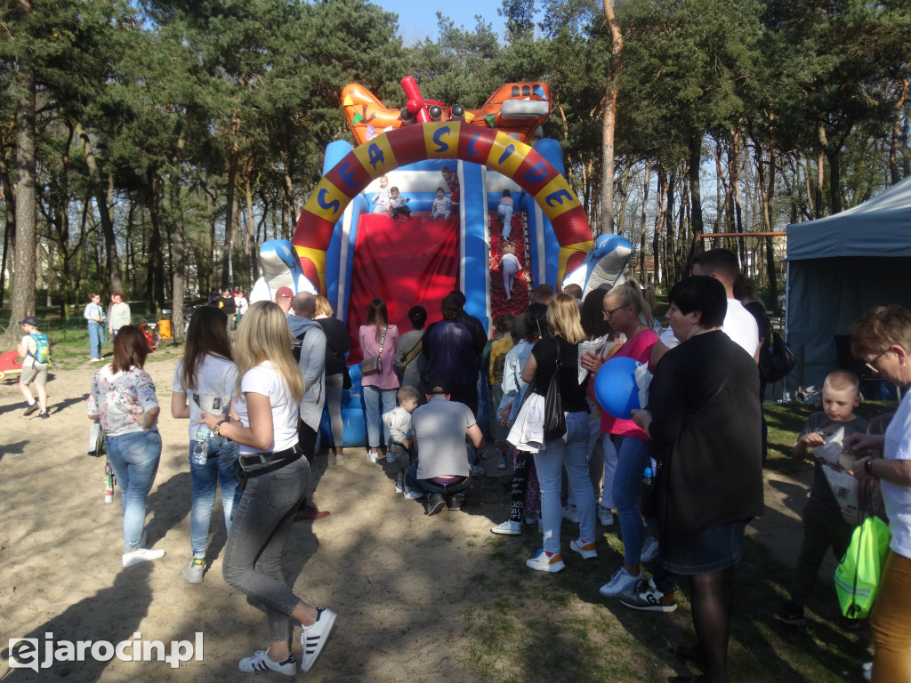 Pierwsze ze 10.000 drzew w Jarocinie zasadzone