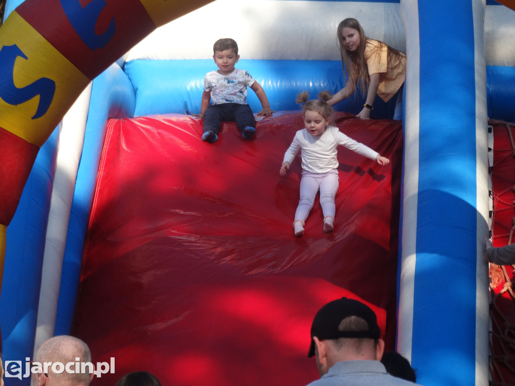 Pierwsze ze 10.000 drzew w Jarocinie zasadzone