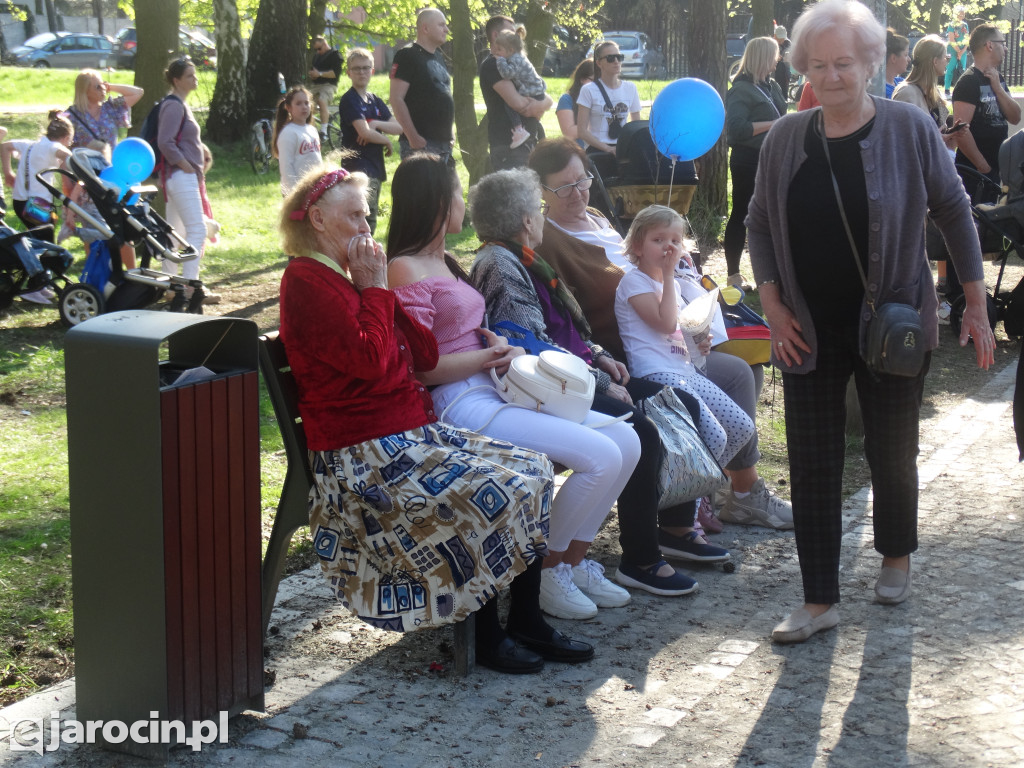 Pierwsze ze 10.000 drzew w Jarocinie zasadzone