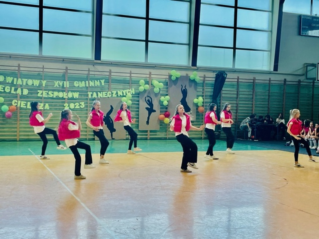 Przegląd Zespołów Tanecznych w Cielczy