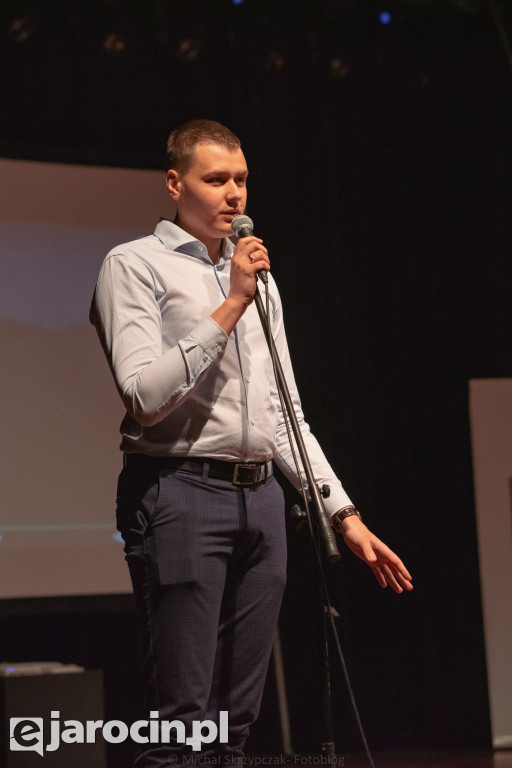 Konferencja z młodzieżą o młodzieży
