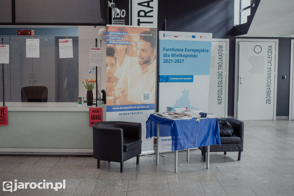 Konferencja z młodzieżą o młodzieży