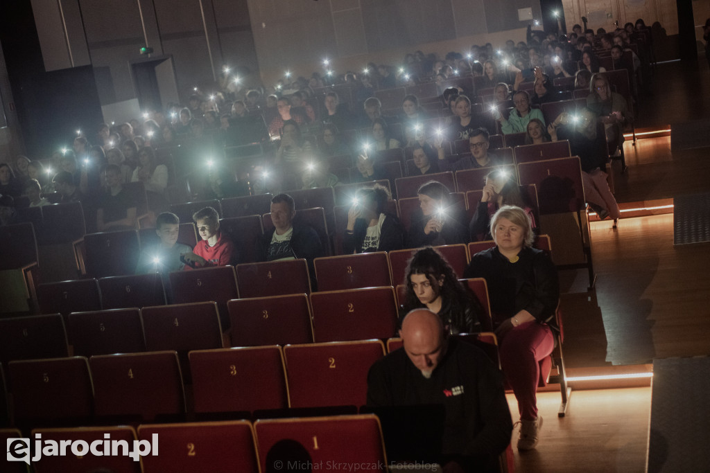 Konferencja z młodzieżą o młodzieży