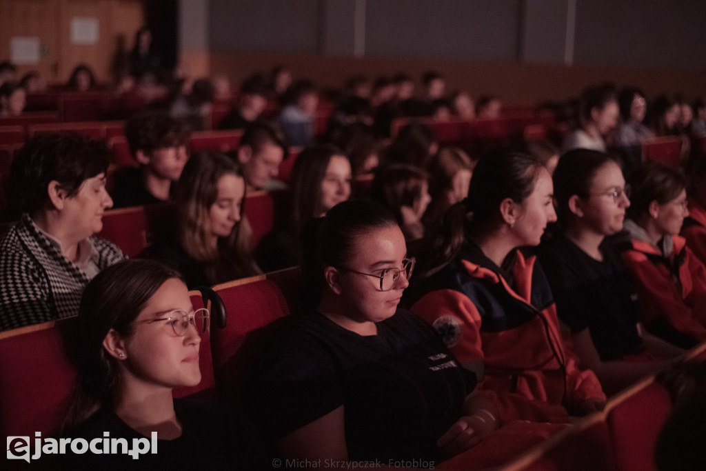 Konferencja z młodzieżą o młodzieży
