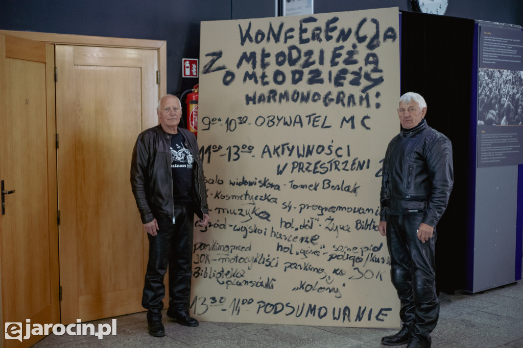 Konferencja z młodzieżą o młodzieży