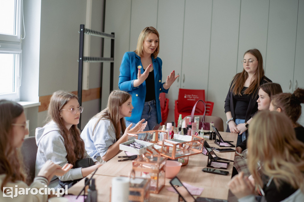 Konferencja z młodzieżą o młodzieży