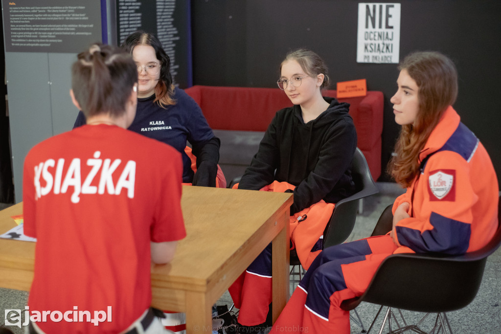 Konferencja z młodzieżą o młodzieży