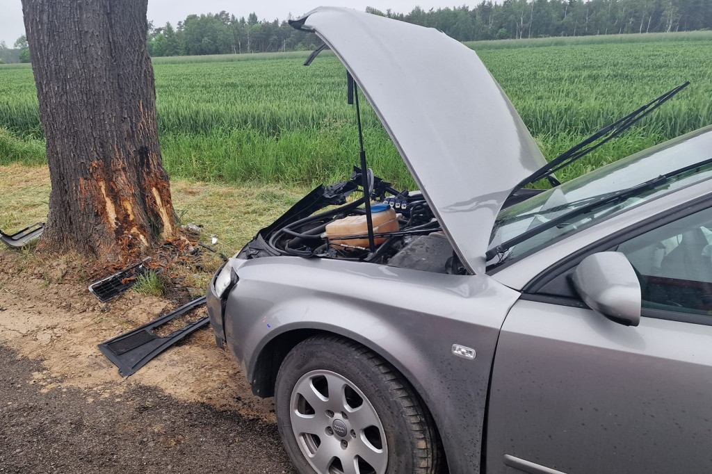 Wypadek między Komorzem a Klęką