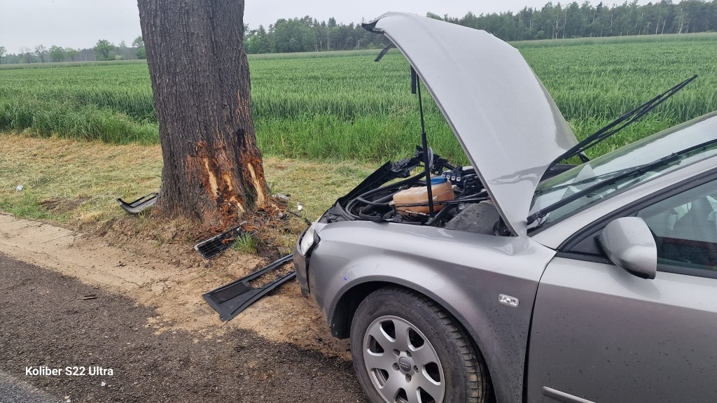Wypadek między Komorzem a Klęką