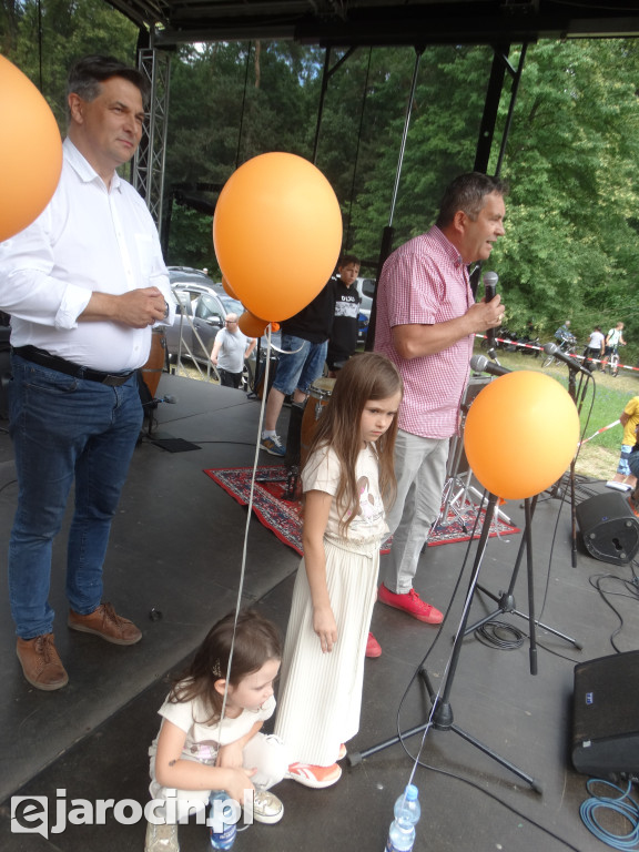 Niedziela przy Młynie w Wilkowyi