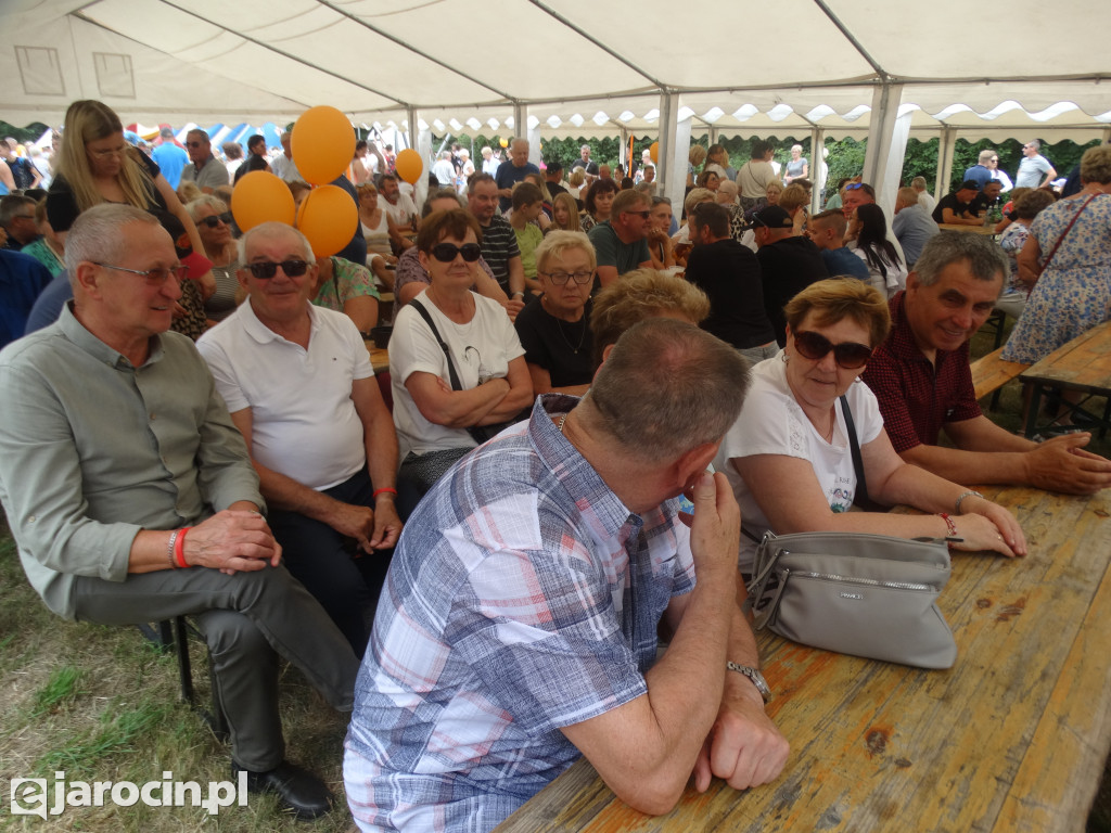 Niedziela przy Młynie w Wilkowyi