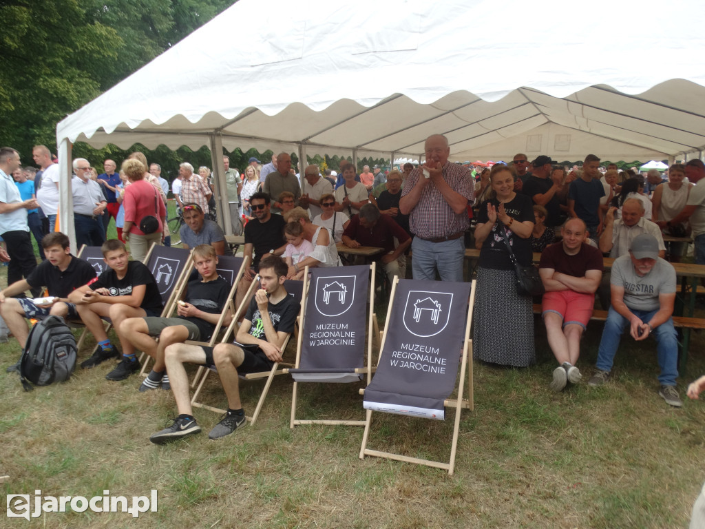 Niedziela przy Młynie w Wilkowyi