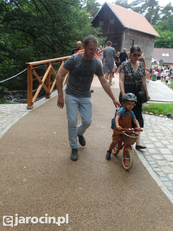 Niedziela przy Młynie w Wilkowyi