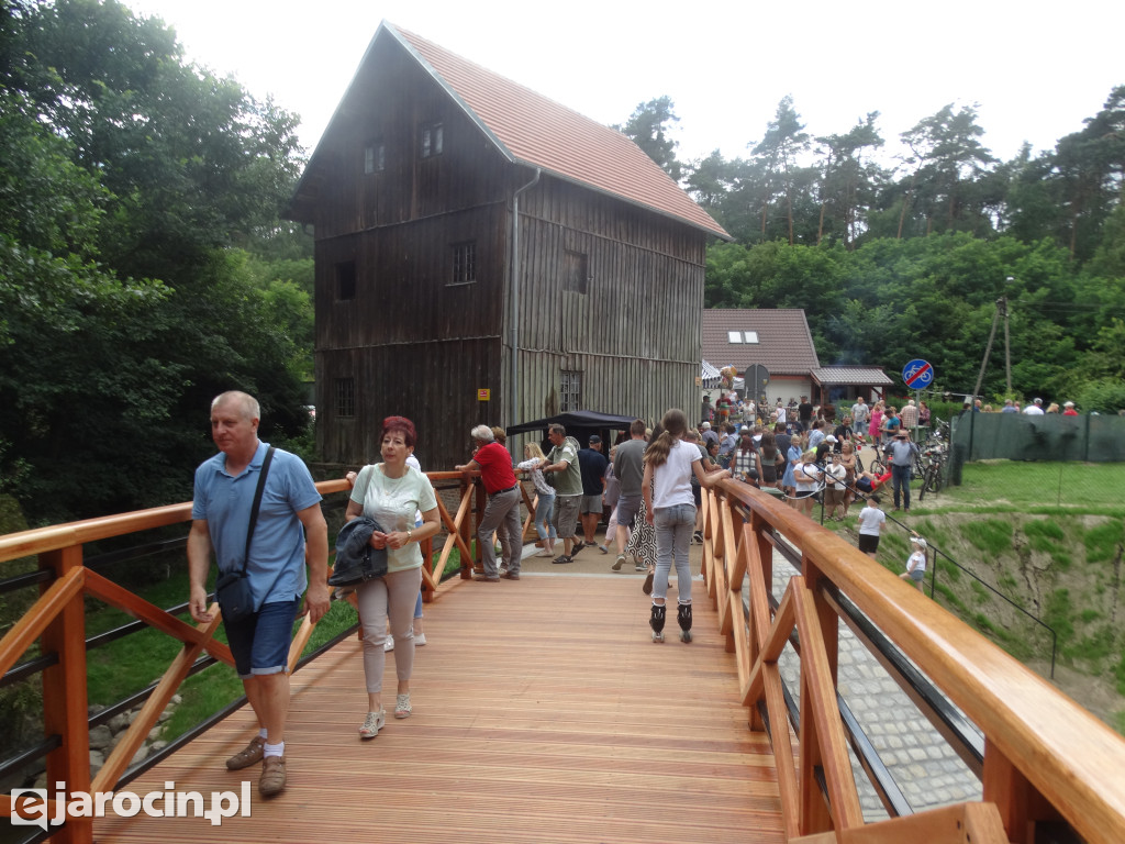 Niedziela przy Młynie w Wilkowyi
