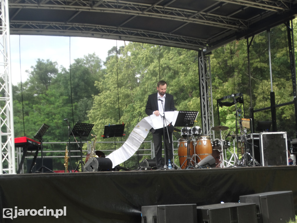 Niedziela przy Młynie w Wilkowyi