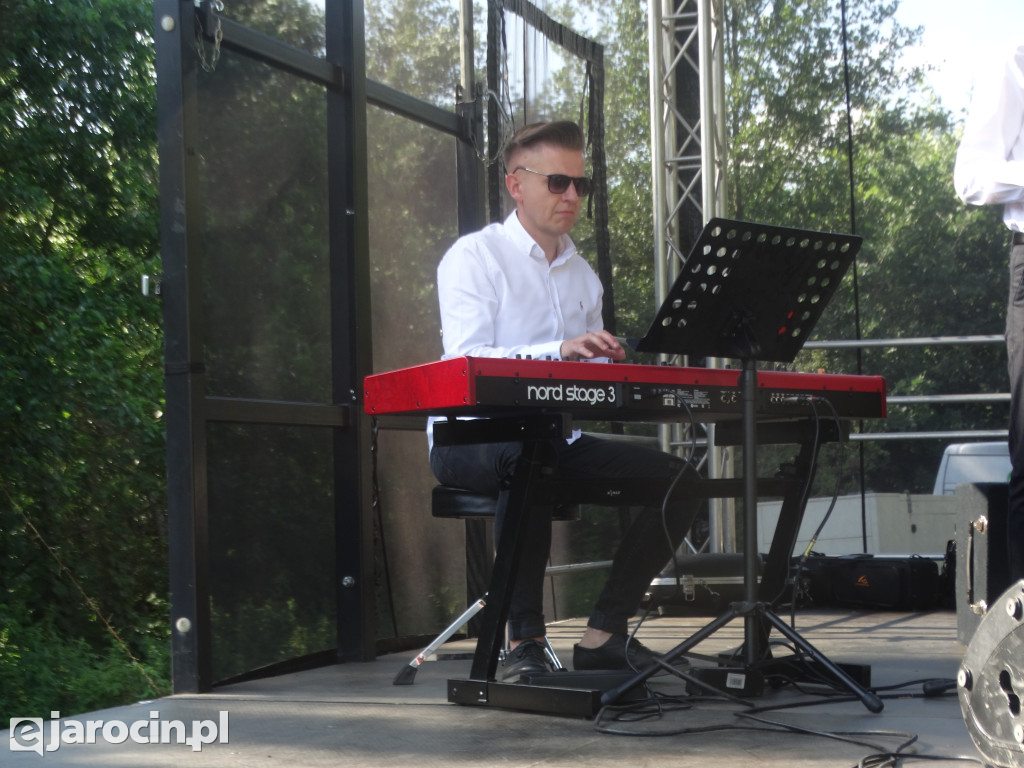 Niedziela przy Młynie w Wilkowyi