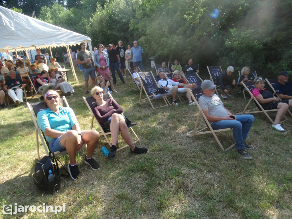 Niedziela przy Młynie w Wilkowyi