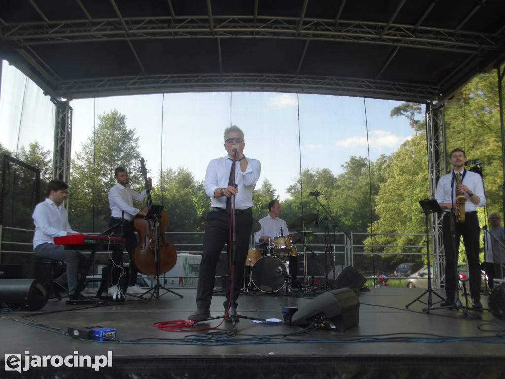 Niedziela przy Młynie w Wilkowyi