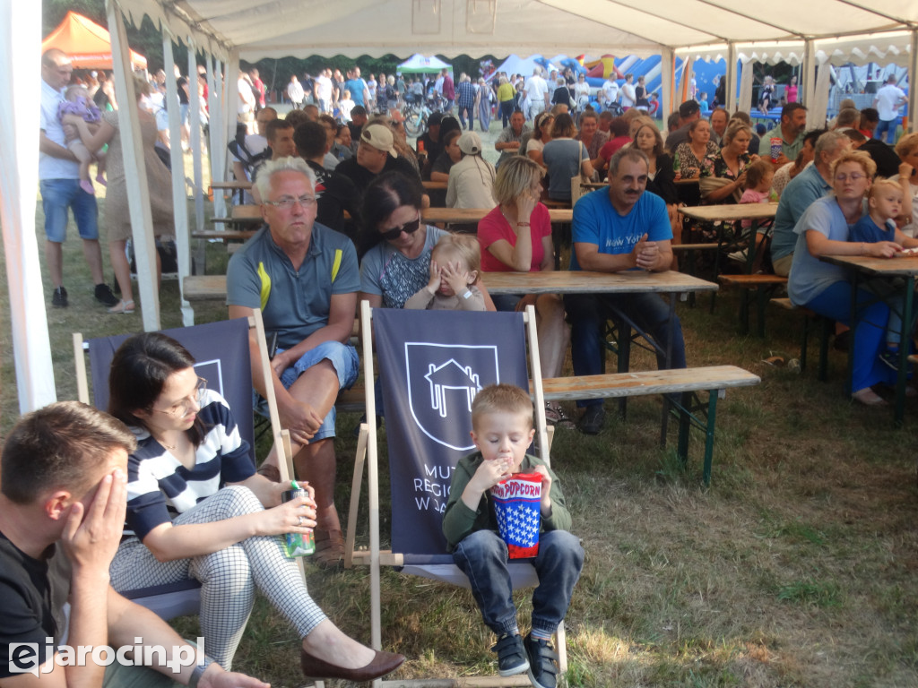 Niedziela przy Młynie w Wilkowyi