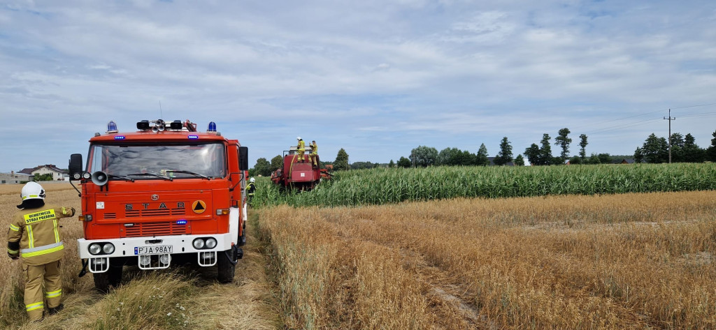 Pożar zboża na pniu w Łobzowcu