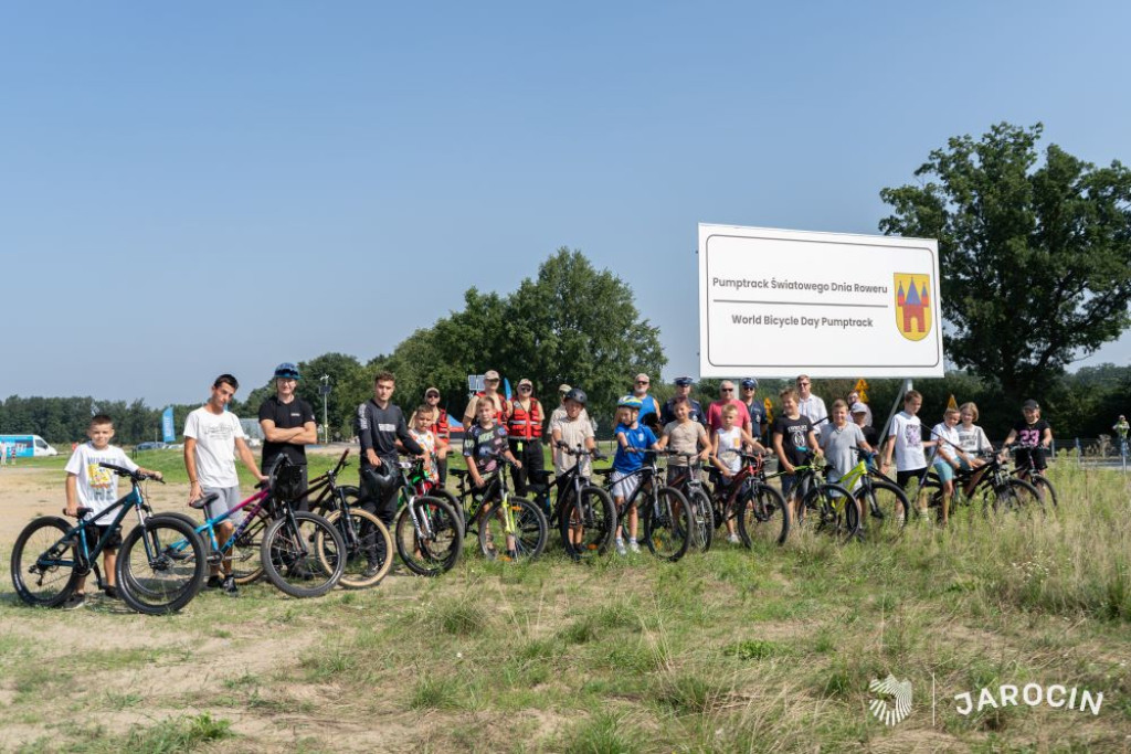 Uczyli się jak dobrze jeździć na pumptracku
