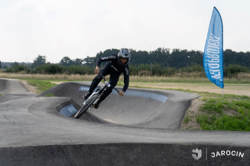 Uczyli się jak dobrze jeździć na pumptracku