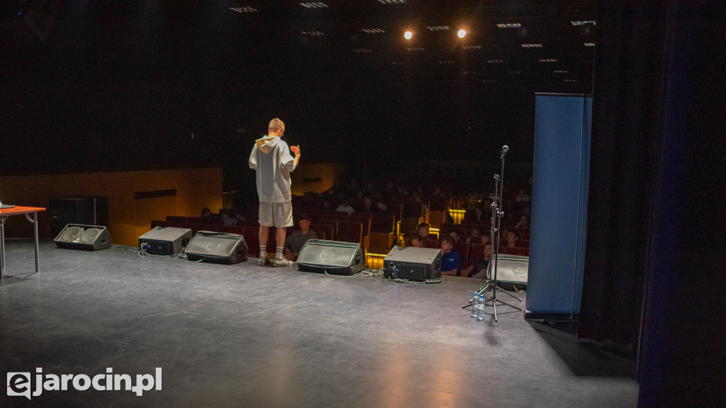 Konferencja z młodzieżą o młodzieży