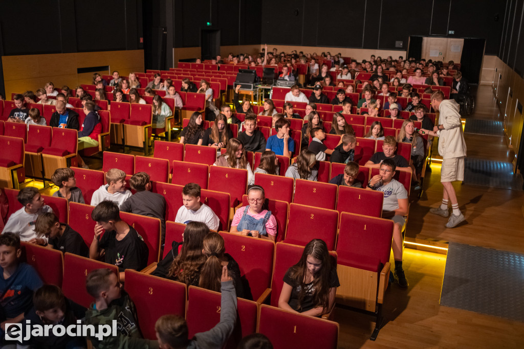 Konferencja z młodzieżą o młodzieży