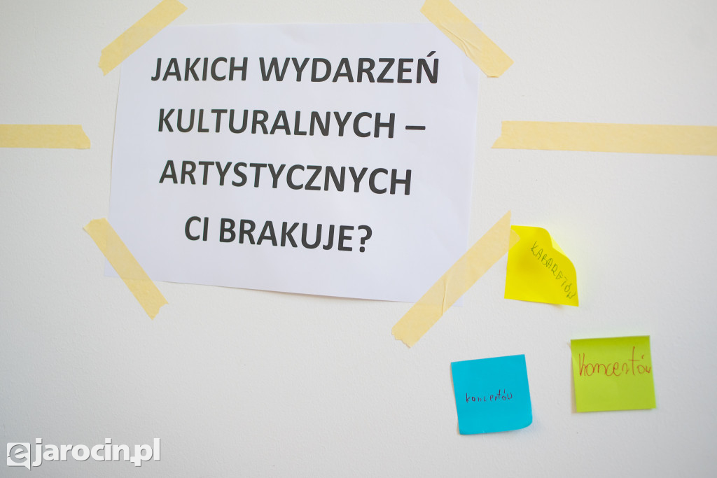 Konferencja z młodzieżą o młodzieży