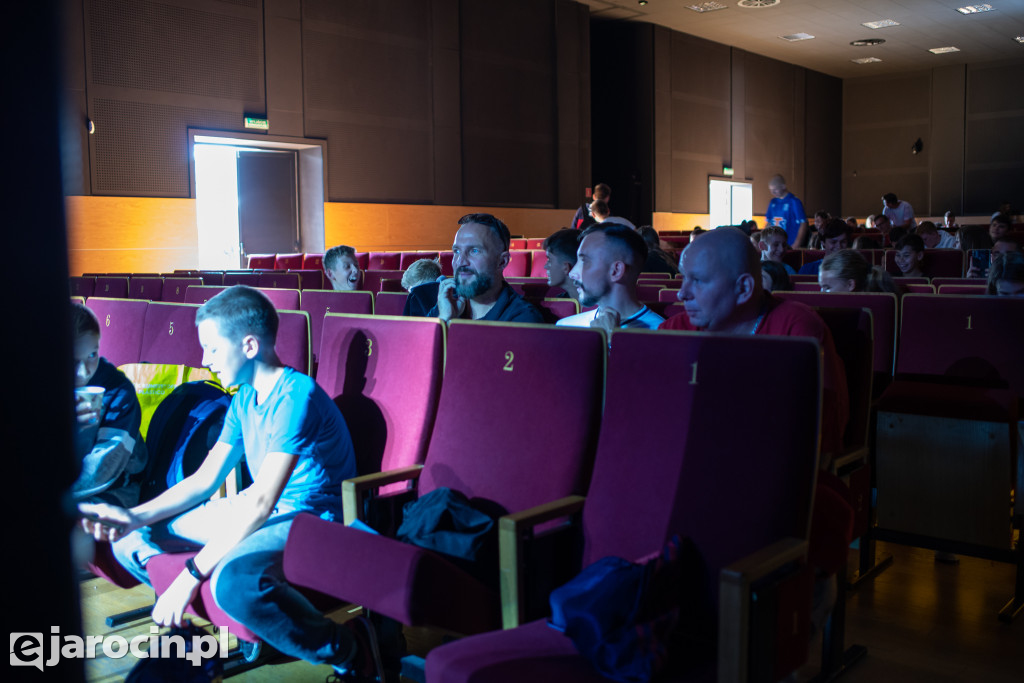 Konferencja z młodzieżą o młodzieży