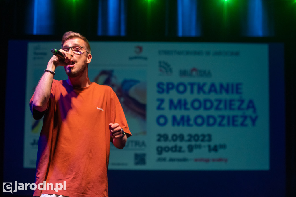 Konferencja z młodzieżą o młodzieży
