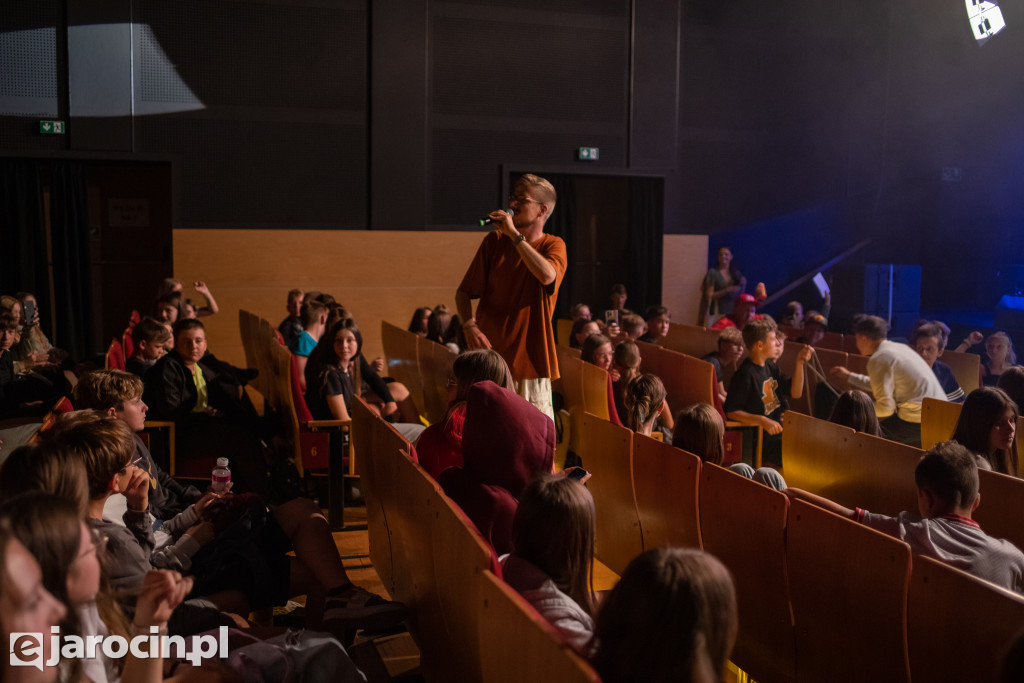Konferencja z młodzieżą o młodzieży