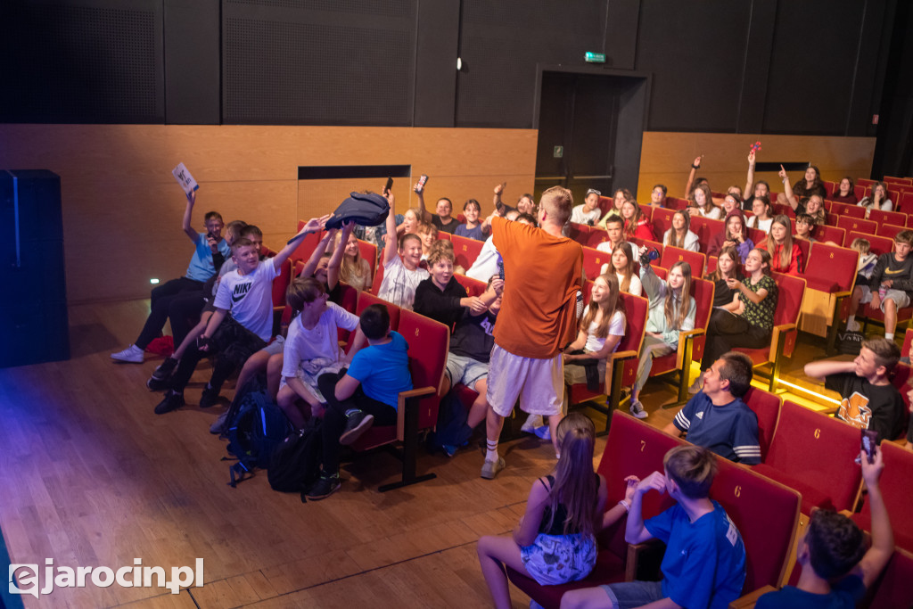 Konferencja z młodzieżą o młodzieży