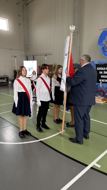 Nadanie imienia Szkole Podstawowej w Witaszycach