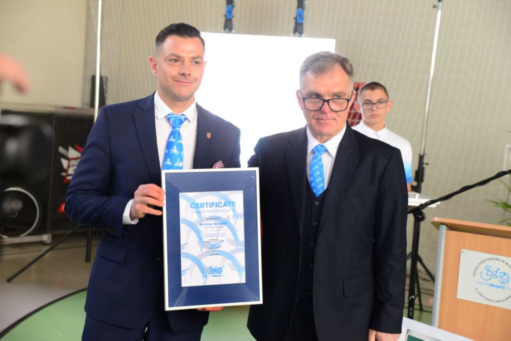 Nadanie imienia Szkole Podstawowej w Witaszycach