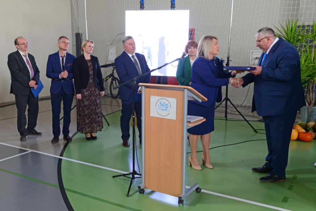 Nadanie imienia Szkole Podstawowej w Witaszycach