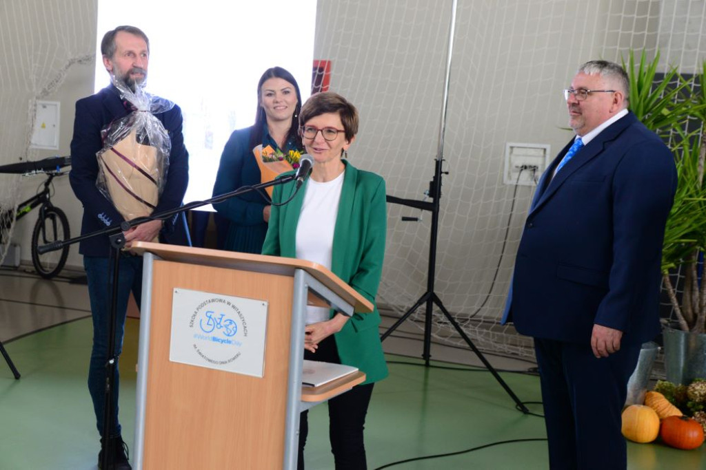 Nadanie imienia Szkole Podstawowej w Witaszycach