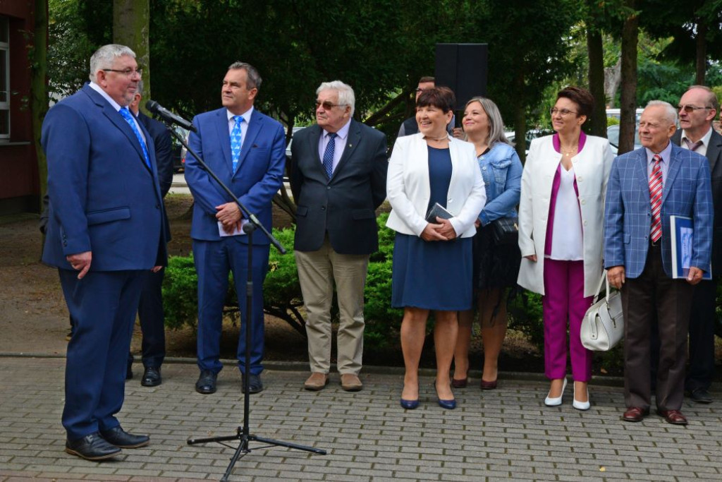 Nadanie imienia Szkole Podstawowej w Witaszycach