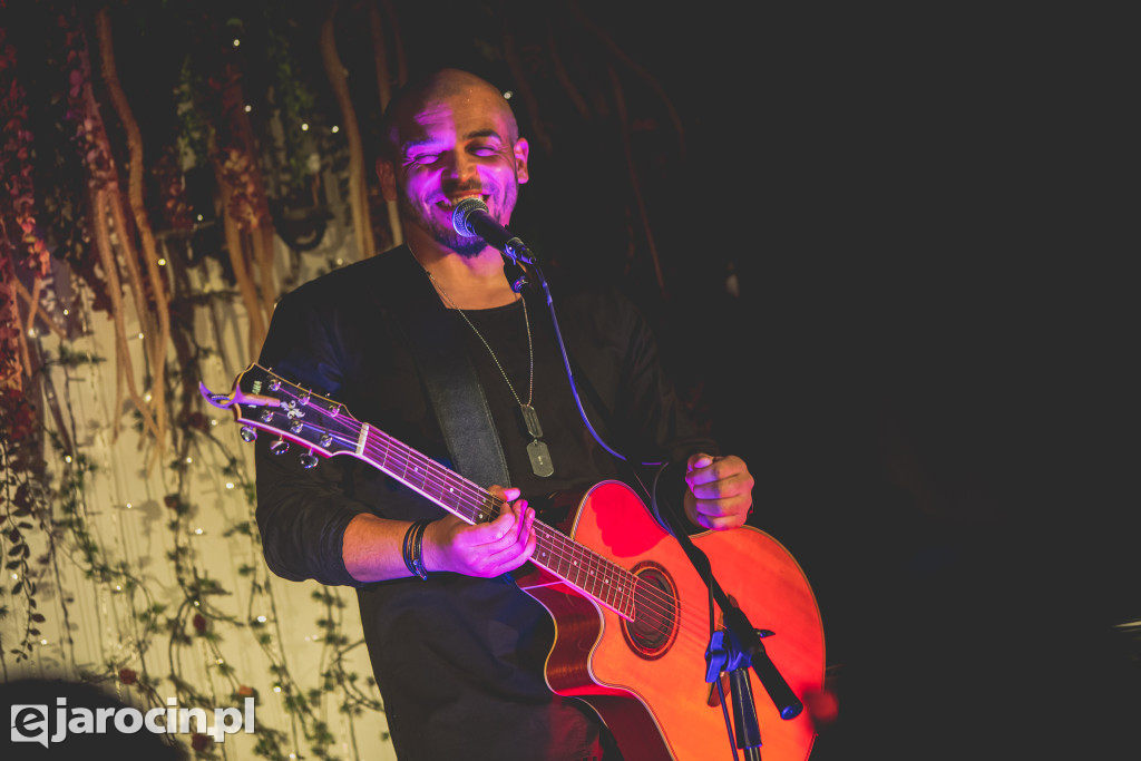 Damian Ukeje wystąpił w Hermanowie