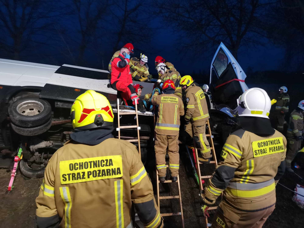 Wypadek busa na krajowej „15”