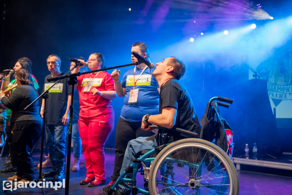 Koncert dla Zuzi. Małej dziewczynki z dużymi problemami