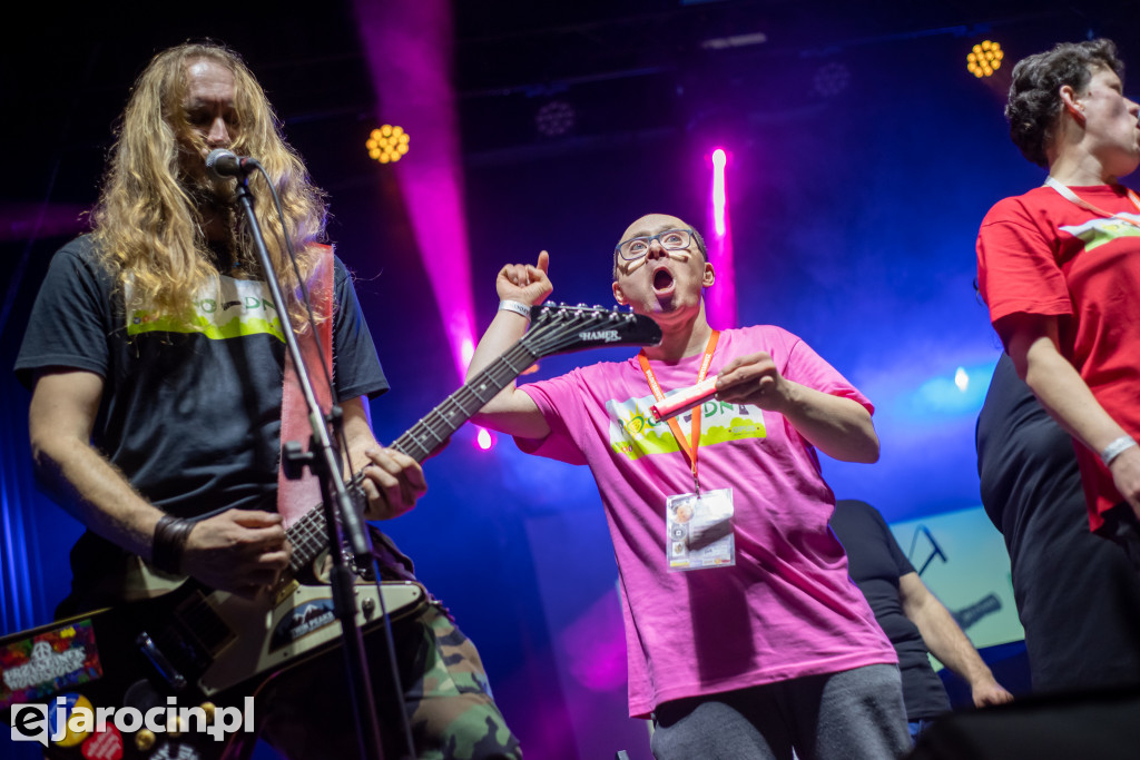 Koncert dla Zuzi. Małej dziewczynki z dużymi problemami