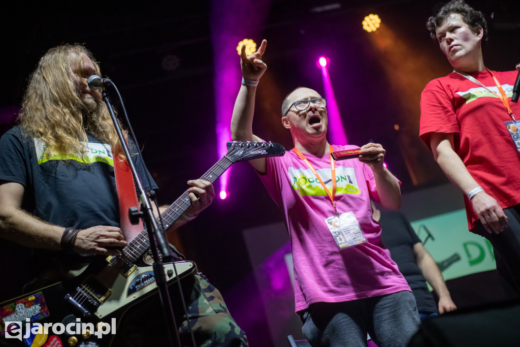 Koncert dla Zuzi. Małej dziewczynki z dużymi problemami