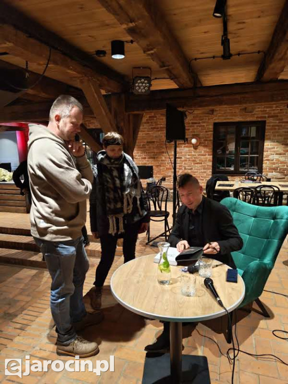 Raport o Festiwalu i spotkanie z autorem książki o zespole KAT