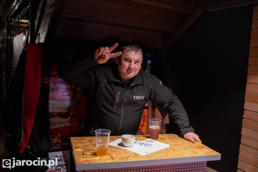 Sedes, Prawda i Czerwone Kościoły w Spichlerzu