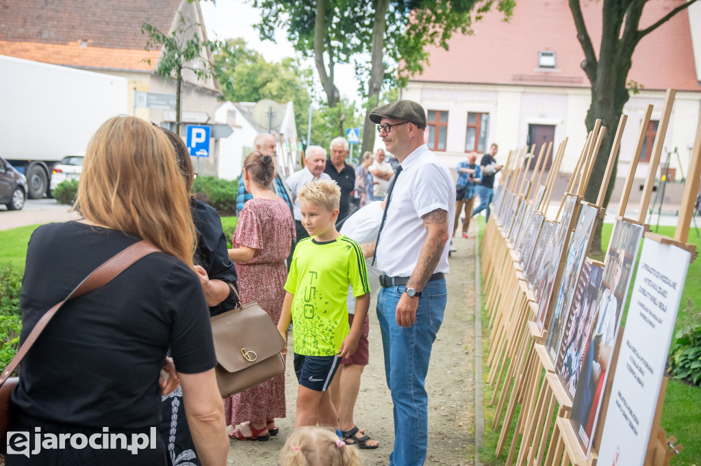 Wernisaż wystawy Andrzeja „Skandala” Świerblewskiego