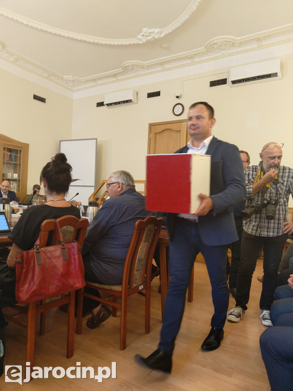 Mariusz Stolecki nowym starostą