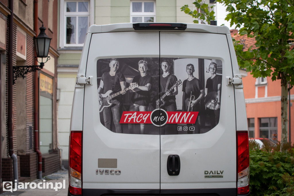 Letnie Brzmienia Jarocin 2024: Tacy Nie Inni