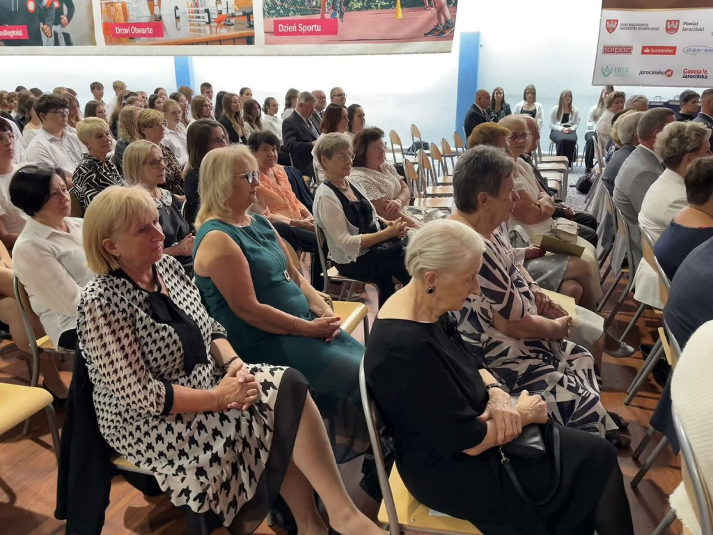 100-lecie nadania imienia jarocińskiemu liceum