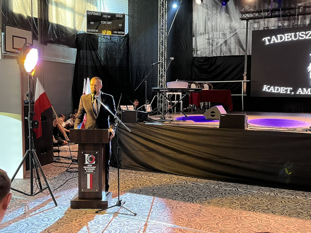 100-lecie nadania imienia jarocińskiemu liceum